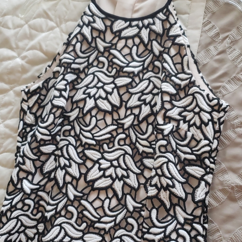 Dress - Picture 5 of 5